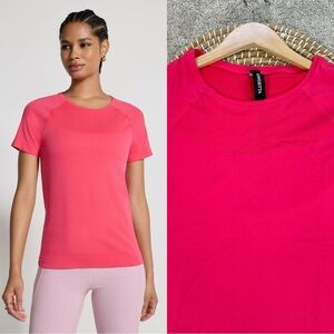 Mondetta Women’s Seamless Short Sleeve Tee Activewear in Hot Pink M